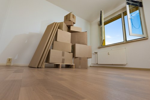 Transparent storage quote planning for household and business items